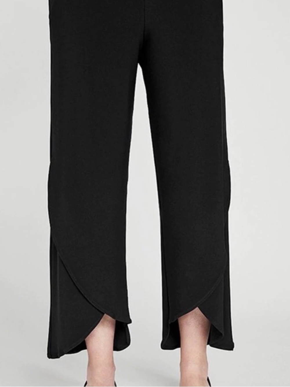 SYMPLI Jersey Narrow Rapt Pant Overlay Asymmetrical Leg Slit Black Pants Size 14